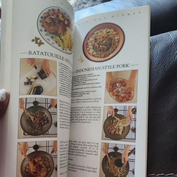 Vintage Stir-Fry Cookbook by Elizabeth Wolf-Cohen - Picture 3 of 3